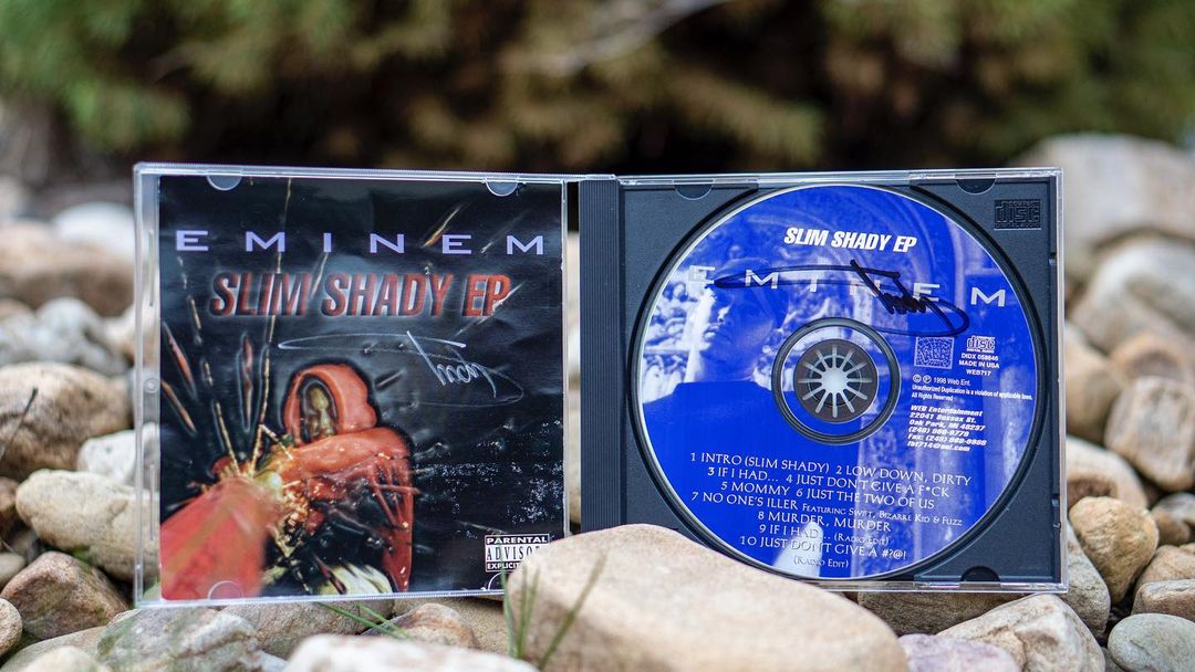 Eminem Slim Shady EP - Original CD & cover - Signed / autographed